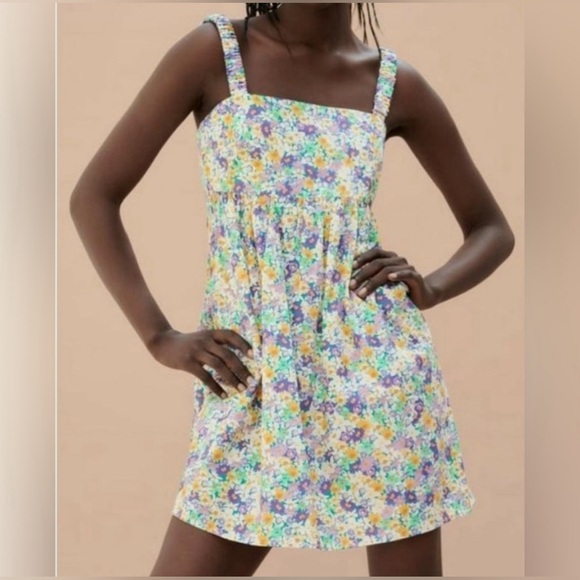 Zara Dresses & Skirts - NWT Zara Floral Mini Dress Bow Tie Back Ruched Spaghetti Straps